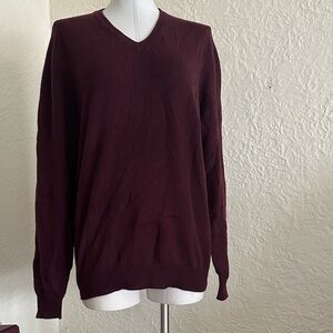 Macy’s Club Room Men’s V Neck Burgundy Cashmere Sweater NWT Medium